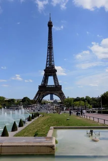 Homestay Eiffel Tower Oasis 30M From Eiffel Tower Apartment Paris France
